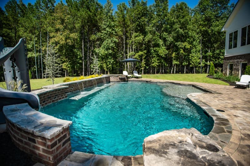 Custom Swimming Pools